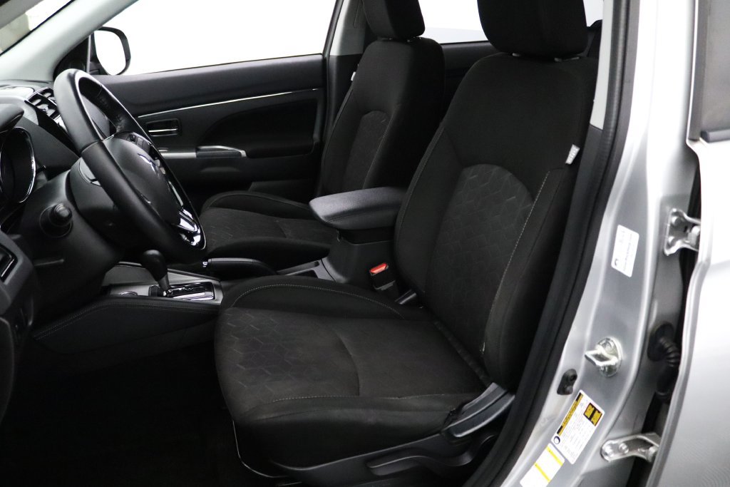 Used 2020 Mitsubishi Outlander Sport SE AWD/4WD image 14