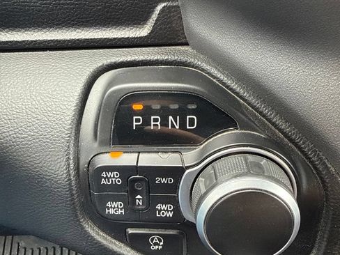 Used 2022 RAM 1500 Big Horn AWD/4WD image 10