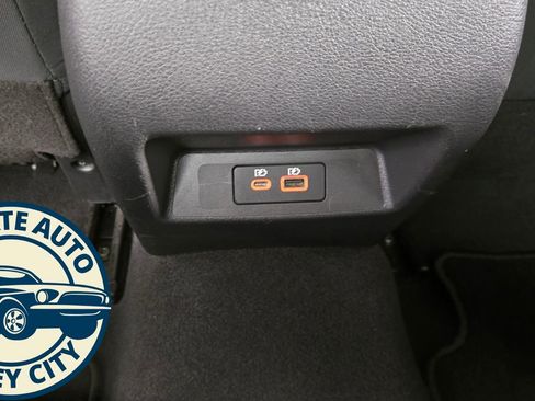 Used 2024 Nissan Altima 2.5 SV image 23