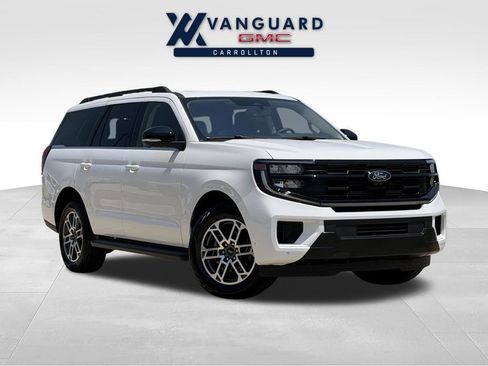 Used 2025 Ford Expedition Active AWD/4WD image 1