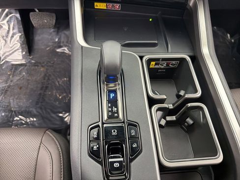 Used 2025 Lexus TX 350 AWD image 16