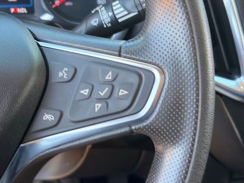 Used 2023 Chevrolet Equinox LT FWD image 22