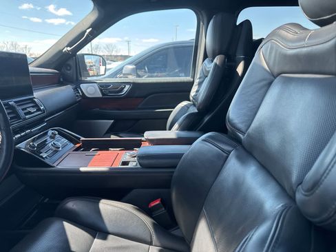 Used 2023 Lincoln Navigator Reserve w/ Equipment Group 201A image 27