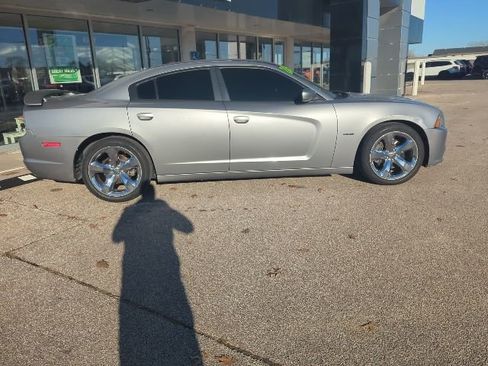 Used 2014 Dodge Charger R/T image 8