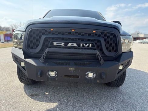 Used 2014 RAM 1500 Classic SLT AWD/4WD image 9