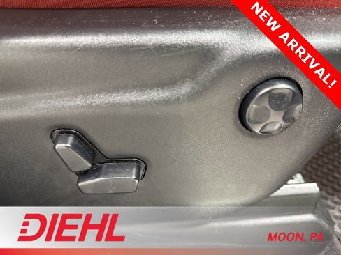 Used 2018 Dodge Durango R/T w/ Technology Group image 13