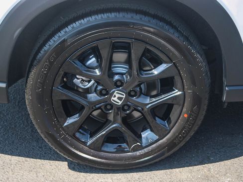Used 2025 Honda HR-V Sport image 12