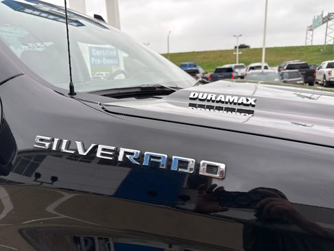 Used 2022 Chevrolet Silverado 1500 LTZ AWD/4WD image 6