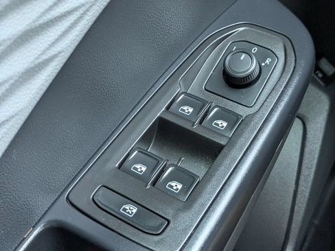 Used 2024 Volkswagen Taos S FWD image 22