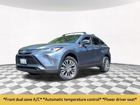 Used 2021 Toyota Venza XLE w/ Softex Package AWD/4WD image 2