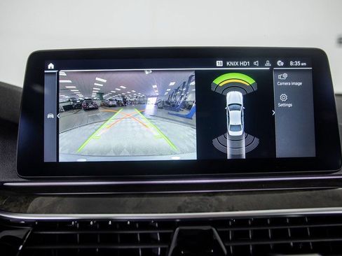 Used 2023 BMW 530e w/ Premium Package image 27