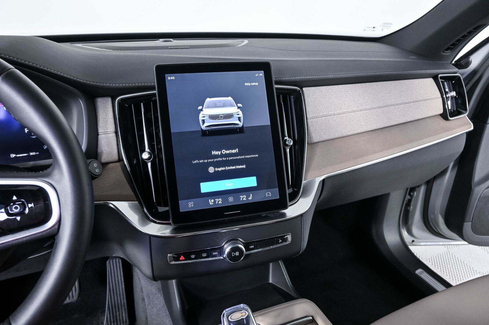 Certified 2026 Volvo XC90 B6 Plus AWD/4WD image 13