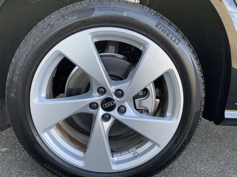 New 2025 Audi Q5 Premium Plus image 22