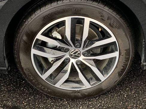 Used 2025 Volkswagen Jetta SE image 29