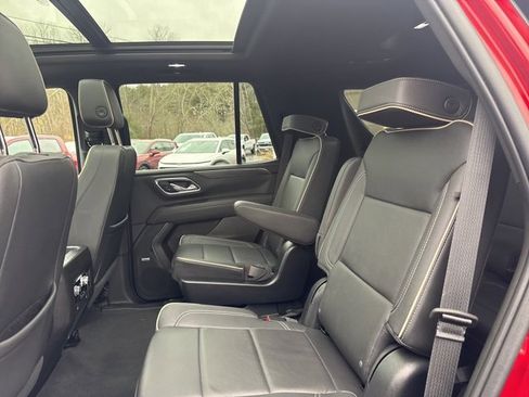 Used 2023 GMC Yukon SLT w/ Max Trailering Package image 21