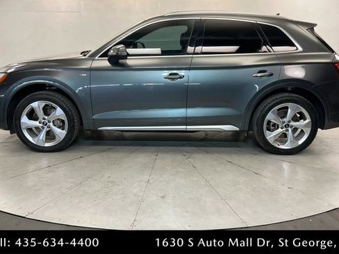 Used 2022 Audi Q5 2.0T Premium Plus w/ Premium Plus Package AWD/4WD image 2