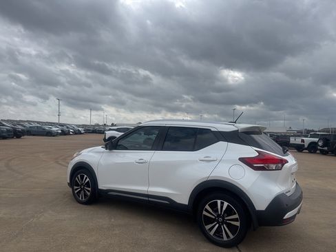 Certified 2020 Nissan Kicks SR w/ SR Premium Package image 10