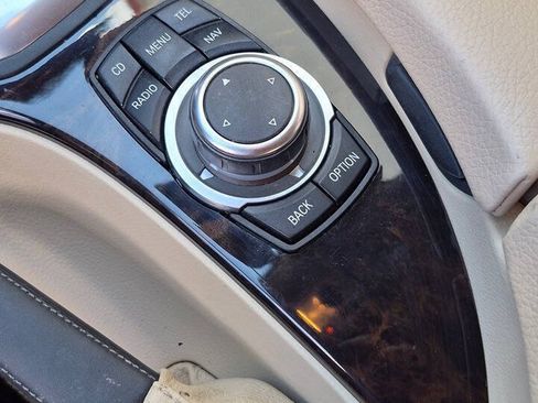 Used 2010 BMW 528i Sedan RWD image 38