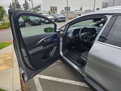 Used 2026 Chevrolet Equinox EV LT AWD/4WD image 18