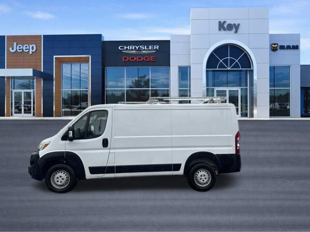 Used 2024 RAM ProMaster 2500 FWD image 2