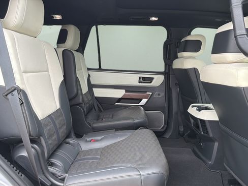 Used 2023 Toyota Sequoia Capstone AWD/4WD image 19