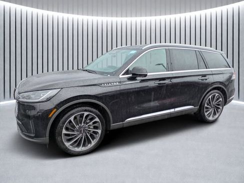 New 2026 Lincoln Aviator Reserve w/ Luxury Package image 6