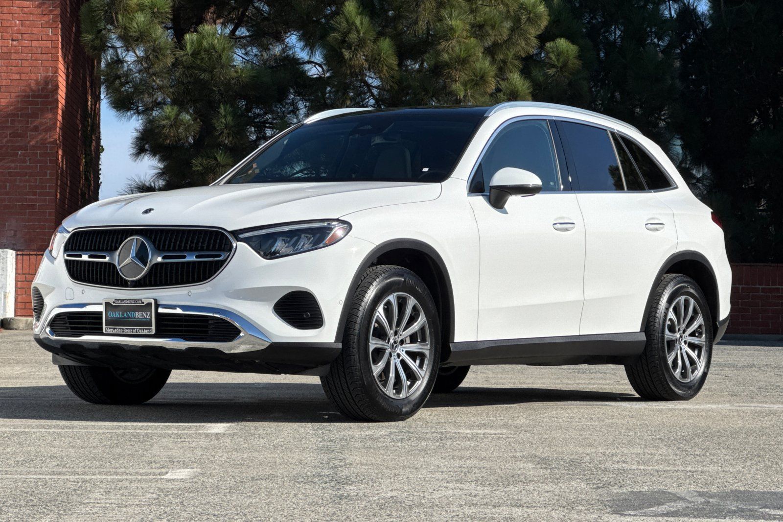Used 2026 Mercedes-Benz GLC 300 4MATIC image 8