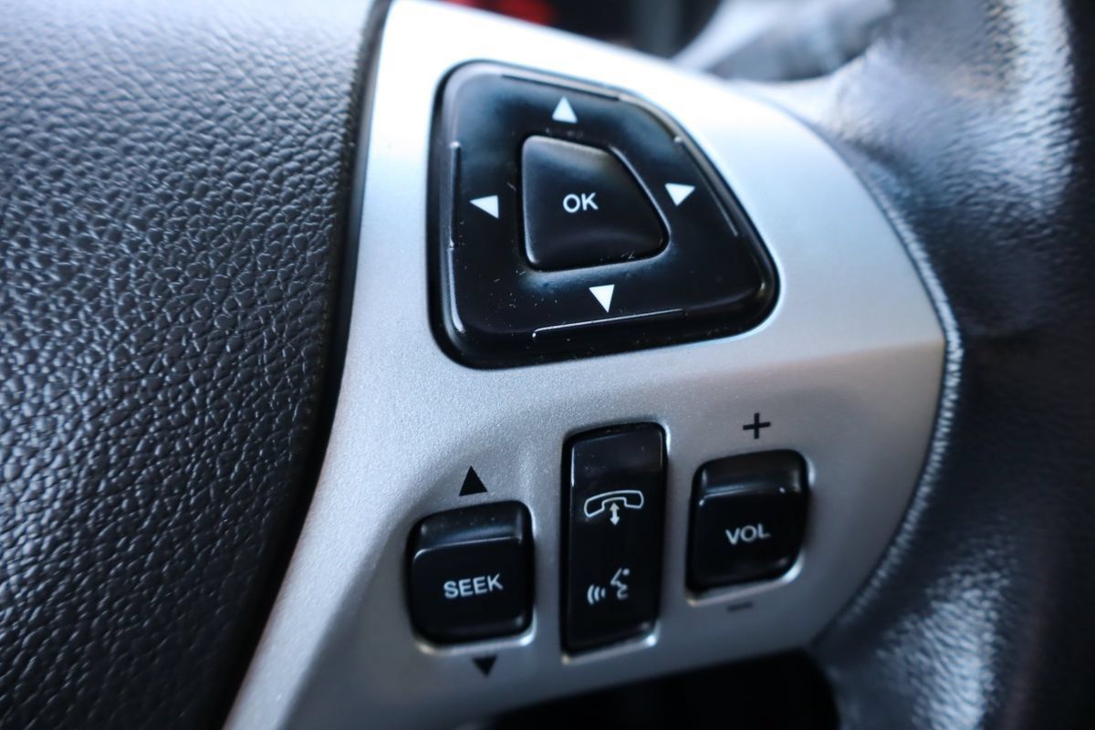 Used 2013 Ford Edge SEL FWD image 31