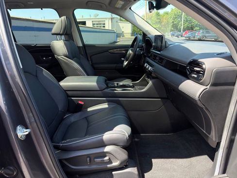 Certified 2025 Honda Pilot Elite image 25