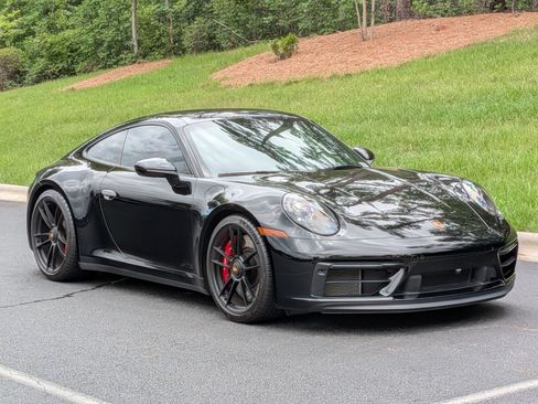 Certified 2023 Porsche 911 Carrera GTS RWD image 26