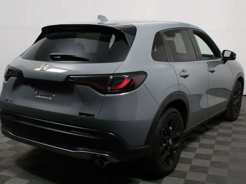Used 2023 Honda HR-V Sport image 7