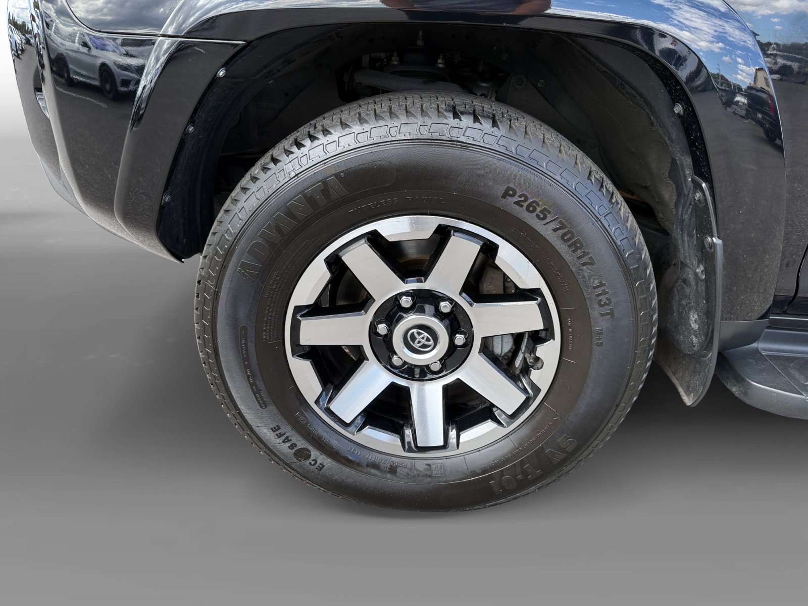 Used 2024 Toyota 4Runner TRD Off-Road Premium AWD/4WD image 9