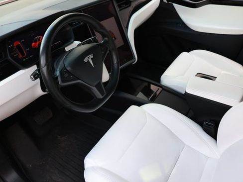 Used 2018 Tesla Model X 100D AWD/4WD image 6