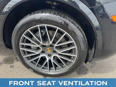 Used 2019 Porsche Cayenne S AWD/4WD image 18