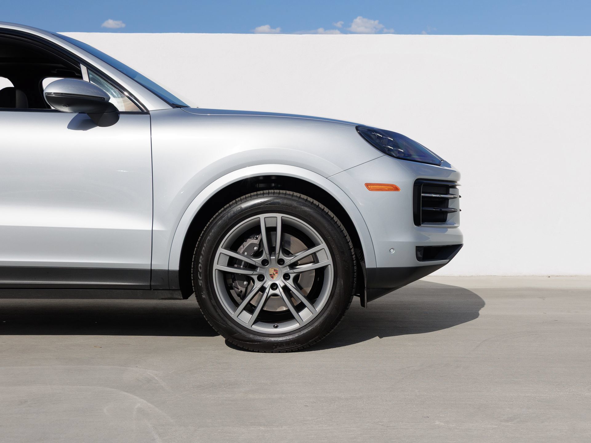 Certified 2025 Porsche Cayenne AWD/4WD image 11