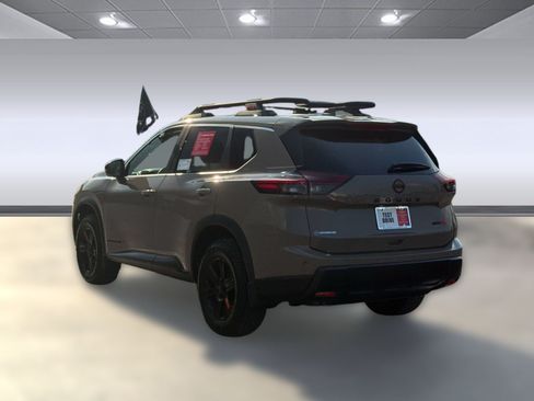 Certified 2025 Nissan Rogue SV w/ Rock Creek Premium Package AWD/4WD image 5