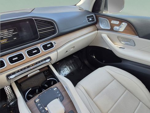 Used 2023 Mercedes-Benz GLS 450 4MATIC image 16