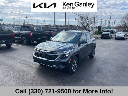 Certified 2024 Kia Seltos S image 3