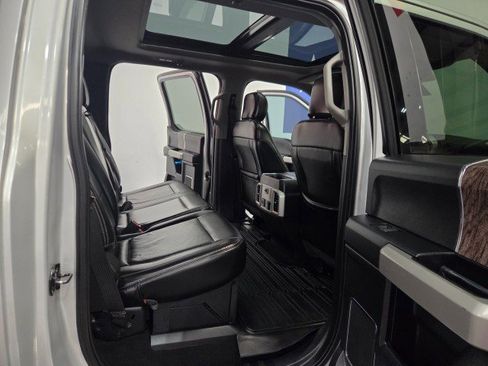 Used 2019 Ford F250 Lariat w/ Lariat Ultimate Package image 76