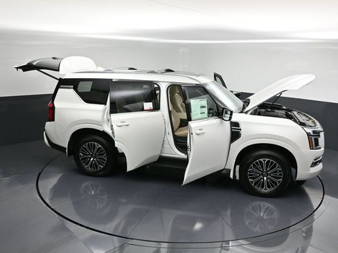 New 2026 Nissan Armada Platinum image 33