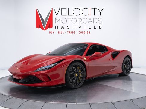 Used 2022 Ferrari F8 Tributo image 2