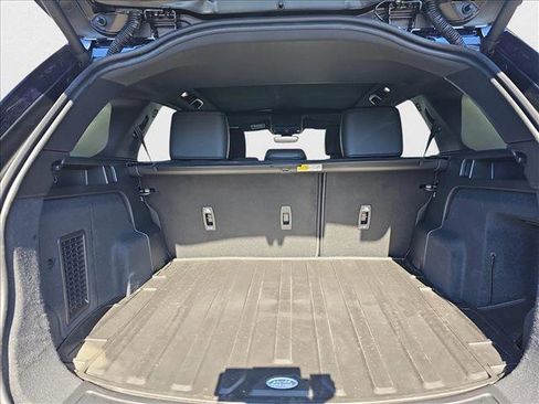 Used 2025 Land Rover Discovery Sport Dynamic SE image 13