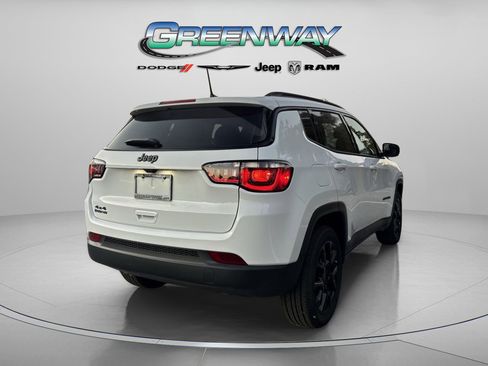 New 2026 Jeep Compass Latitude image 4