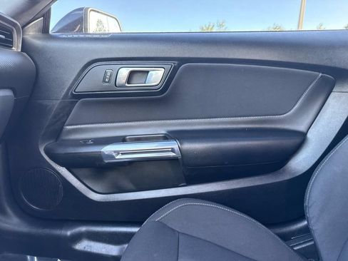 Used 2022 Ford Mustang Coupe RWD image 20