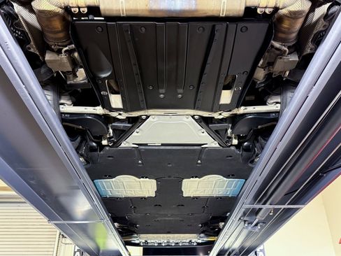 Used 2018 Porsche 911 GT2 RS image 73