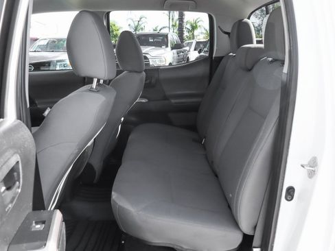 Used 2019 Toyota Tacoma SR5 image 34