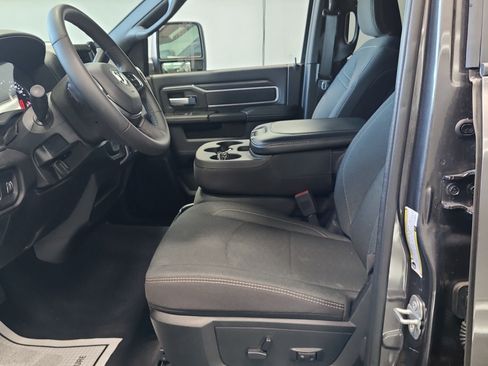 Used 2026 RAM 2500 Big Horn AWD/4WD image 7