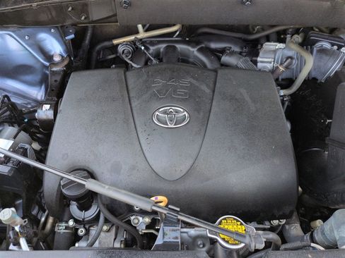 Used 2017 Toyota Highlander Limited FWD image 38