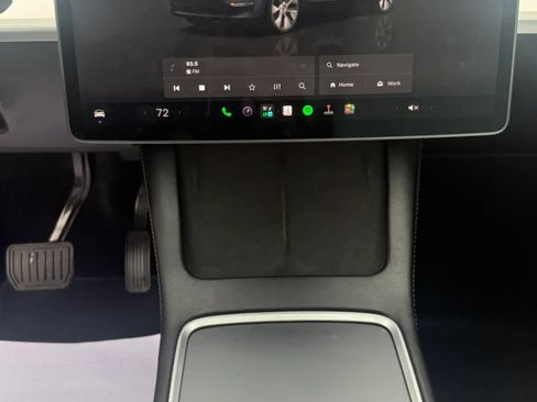 Used 2024 Tesla Model Y Long Range AWD/4WD image 15