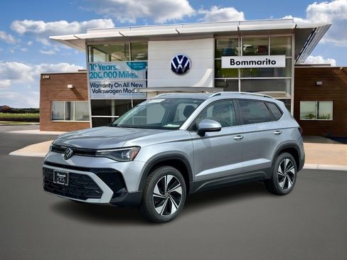 New 2025 Volkswagen Taos SE image 1